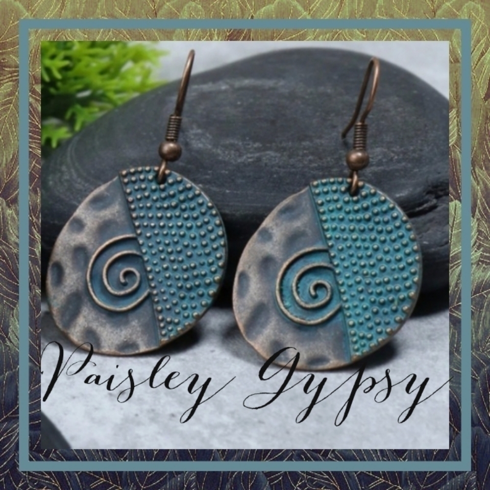 BOHEMIAN WESTERN STYLE ANTIQUED BRONZE LOOKING TURQUOISE ETCHED DESIGN E…
